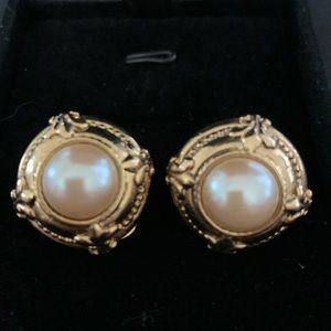Pearl Clasp Earrings